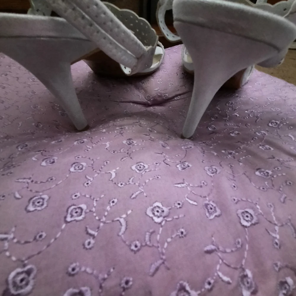 Metaphor women's size 10 silver dress shoes - Picture 5 of 8